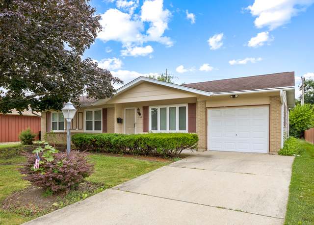 Property at 1108 Lancaster Ave, Elk Grove Village, IL 60007, 3 beds, 1.5 baths