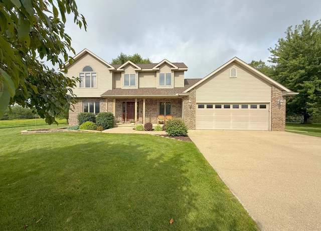 Property at 1803 White Pines Dr, Dixon, IL 61021, 4 beds, 3.5 baths