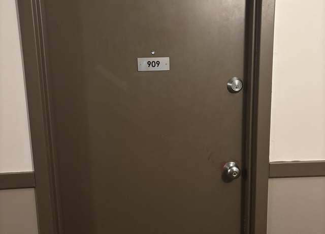 Property at 4800 S Lake Park Ave S Unit 909A, Chicago, IL 60615, 2 beds, 1 bath
