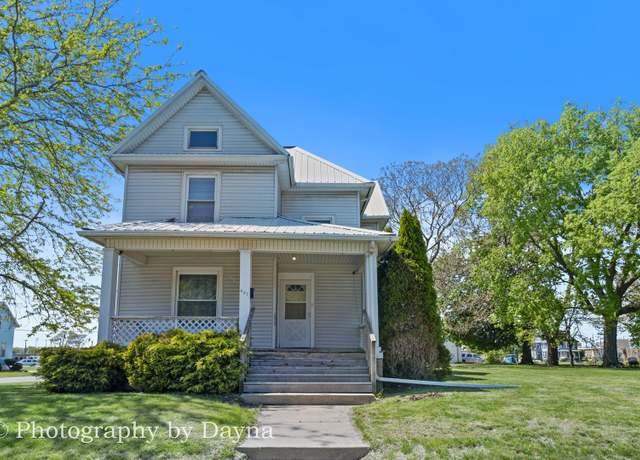 Property at 491 S Dearborn Ave, Kankakee, IL 60901, 3 beds, 1 bath