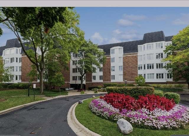 Property at 200 Lake Blvd #407, Buffalo Grove, IL 60089, 2 beds, 2 baths