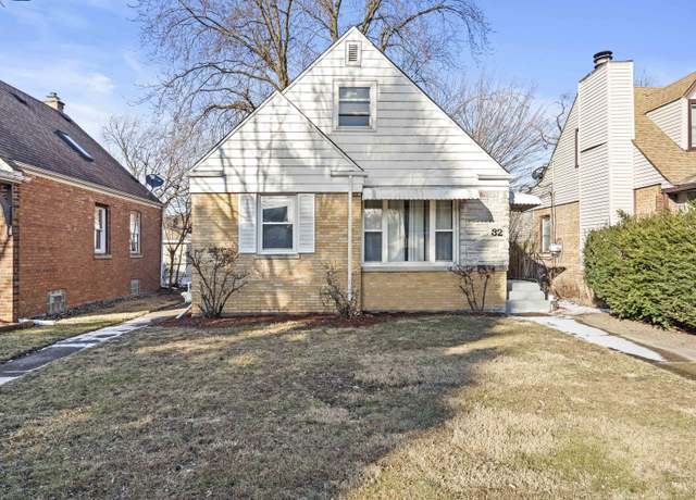 Property at 32 166th Pl, Calumet City, IL 60409, 3 beds, 1 bath