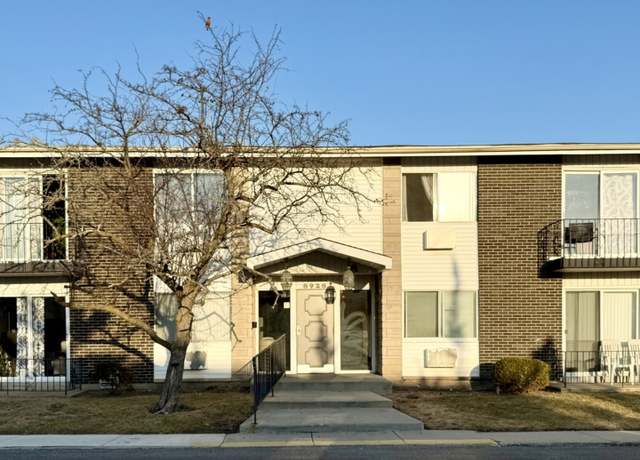 Property at 8928 Stevens Dr Unit 1A, Des Plaines, IL 60016, 2 beds, 1.5 baths