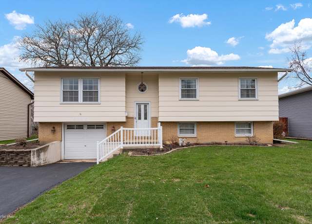 Property at 6856 Meadowbrook Ln, Hanover Park, IL 60133, 4 beds, 1.5 baths