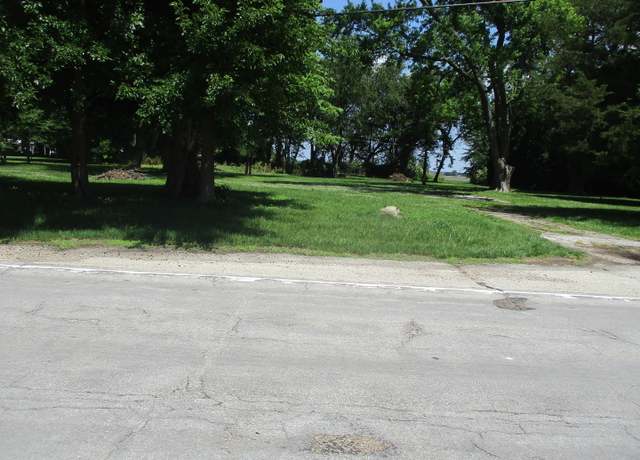 Property at 5104 W Springfield Ave, Champaign, IL 61822