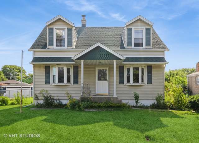 Property at 7829 Laporte Ave, Burbank, IL 60459, 3 beds, 2 baths