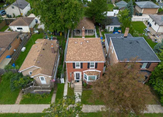 Property at 4210 Maple Ave, Brookfield, IL 60513, 2 beds, 2 baths