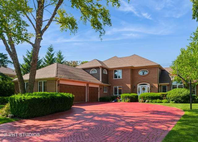 Property at 702 Newcastle Ln, Prospect Heights, IL 60070, 5 beds, 3.5 baths