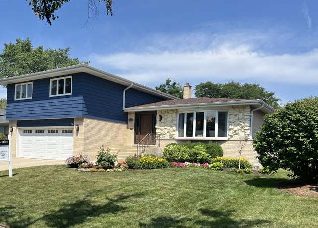 Property at 769 S Stuart Ave, Elmhurst, IL 60126, 4 beds, 2.5 baths