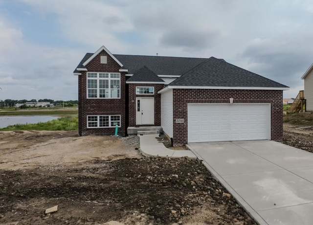 Property at 3016 W 84th Pl, Merrillville, IN 46410, 4 beds, 2 baths