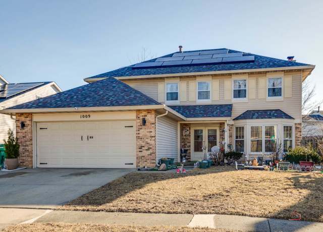 Property at 1009 Hilldale Ln, Buffalo Grove, IL 60089, 4 beds, 2.5 baths