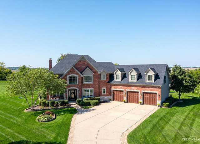 Property at 5085 Half Round Rd, Oswego, IL 60543, 4 beds, 4 baths