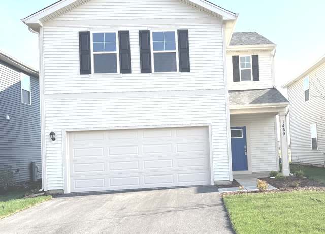 Property at 1469 Grand Tetons Dr, Pingree Grove, IL 60140, 3 beds, 2.5 baths