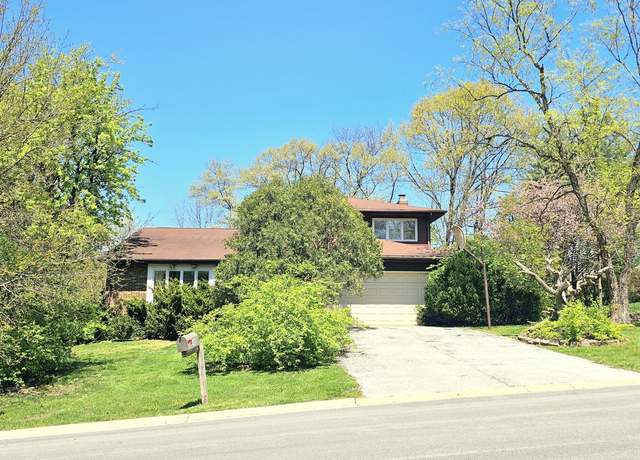 Property at 857 Bonnie Brae Ln, Bolingbrook, IL 60440, 4 beds, 2.5 baths