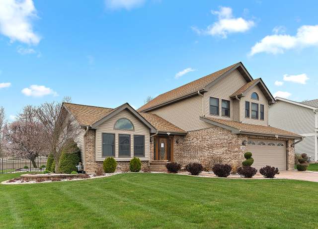 Property at 8009 W Farmhouse Rd, Frankfort, IL 60423, 3 beds, 3.5 baths