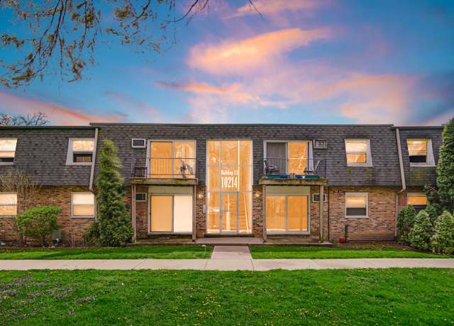 Property at 10214 S 84th Ter #109, Palos Hills, IL 60465, 2 beds, 1 bath