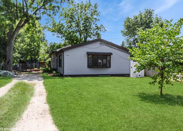 Property at 509 Sherman Ave, Aurora, IL 60505, 2 beds, 1 bath