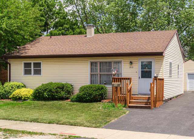 Property at 913 Church Rd, Aurora, IL 60505, 3 beds, 1 bath