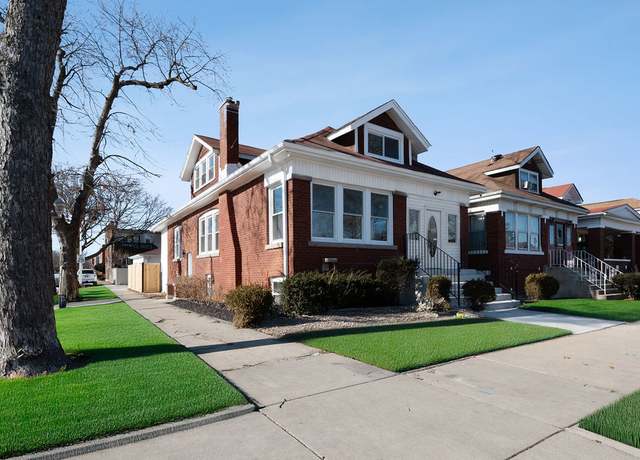 Property at 1700 N Major Ave, Chicago, IL 60639, 9 beds, 3 baths