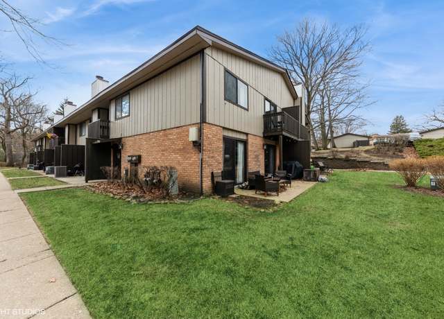 Property at 71 Woodhills Bay Rd #71, Fox Lake, IL 60020, 3 beds, 1.5 baths