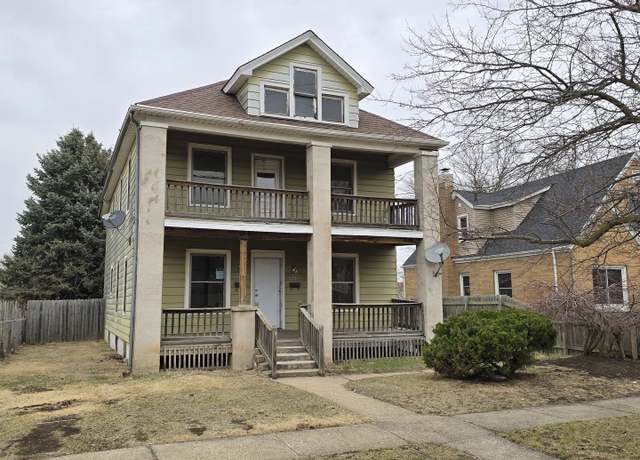 Property at 434 16th Ave, Rockford, IL 61104, 4 beds, 2 baths
