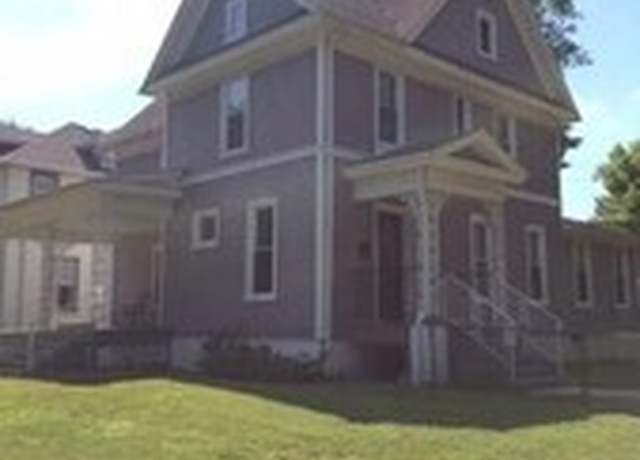 Property at 311 W Columbia Ave, Champaign, IL 61820, 4 beds, 3.5 baths