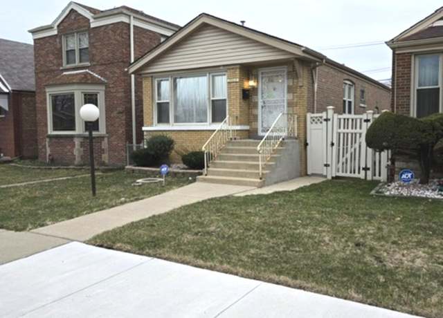 Property at 8942 S Cornell Ave, Chicago, IL 60617, 3 beds, 2 baths