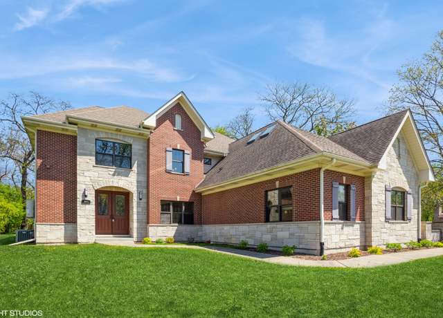 Property at 905 Basswood St, Hoffman Estates, IL 60169, 4 beds, 4.5 baths
