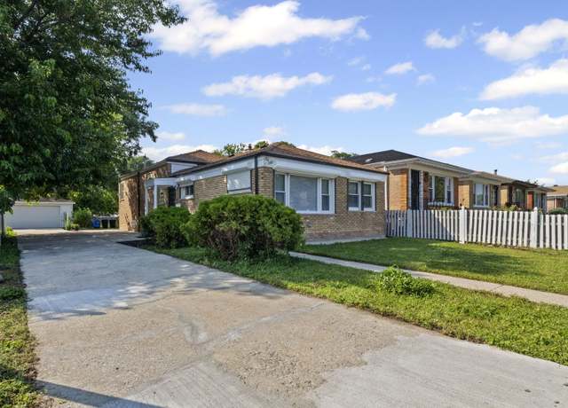 Property at 11350 S Vincennes St, Chicago, IL 60643, 3 beds, 2.5 baths