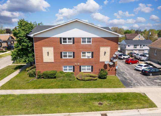 Property at 4247 Amelia Ave Unit 1C, Lyons, IL 60534, 2 beds, 1 bath
