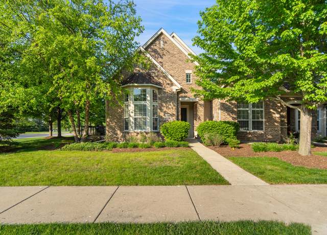 Property at 2904 Portage St, Naperville, IL 60564, 3 beds, 2.5 baths