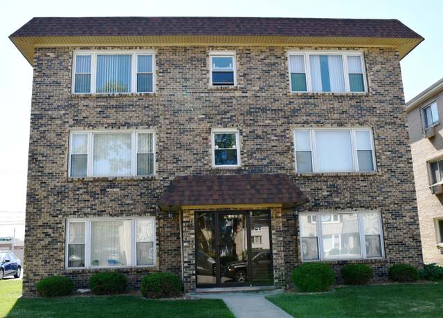 Property at 10918 S Keating Ave, Oak Lawn, IL 60453, 10 beds, 6 baths