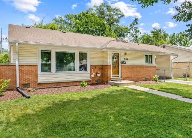 Property at 817 N Gibbons Ave, Arlington Heights, IL 60004, 3 beds, 1.5 baths