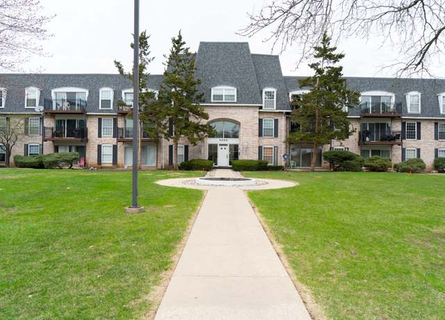 Property at 5200 Carriageway Dr #324, Rolling Meadows, IL 60008, 1 bed, 1 bath
