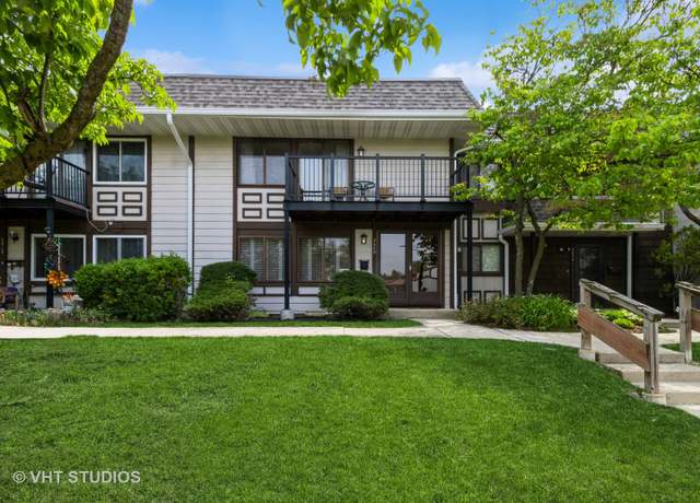 Property at 5608 Court Leona Ct, Hanover Park, IL 60133, 3 beds, 2.5 baths