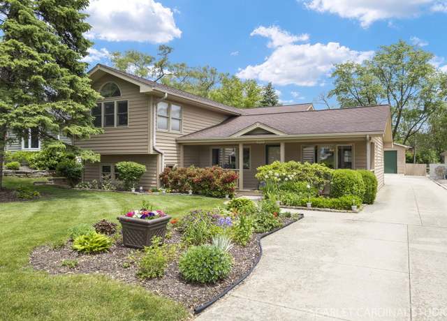 Property at 1045 S Grace St, Lombard, IL 60148, 4 beds, 3 baths
