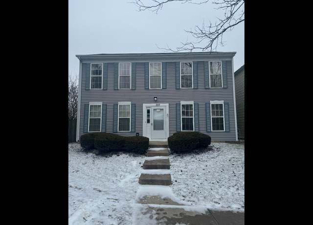 Property at 1009 Symphony Dr, Aurora, IL 60504, 3 beds, 2.5 baths