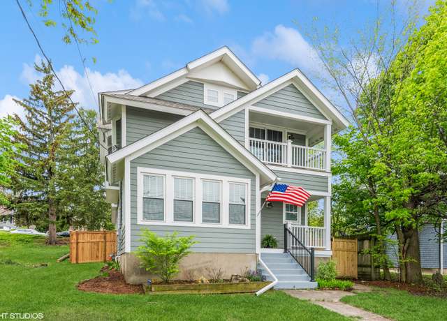 Property at 607 Geneva Rd, St. Charles, IL 60174, 5 beds, 2.5 baths