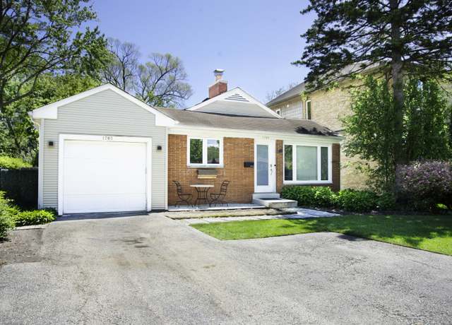 Property at 1703 Beverly Pl, Highland Park, IL 60035, 4 beds, 2.5 baths