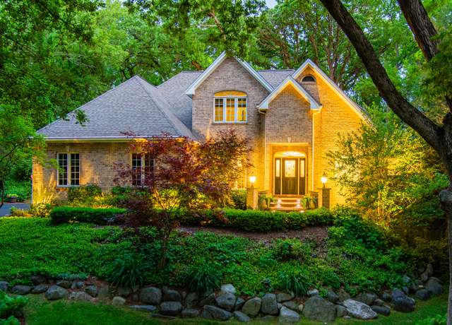 Property at 41W877 Hunters Rdg, St. Charles, IL 60175, 5 beds, 4.5 baths