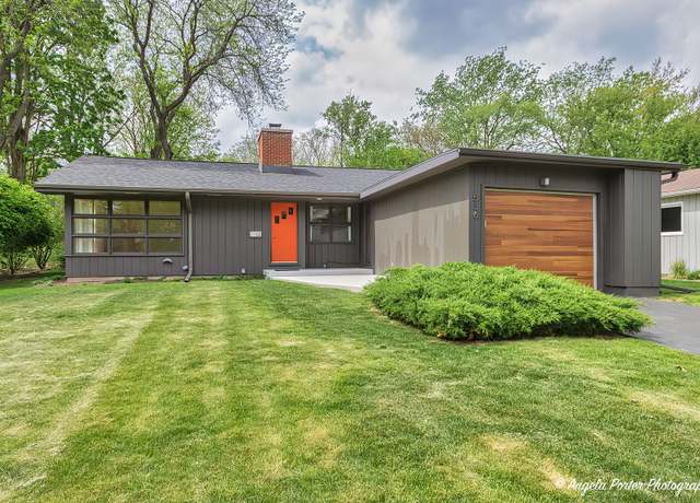 Property at 536 Lawndale Ave, Woodstock, IL 60098, 3 beds, 1.5 baths