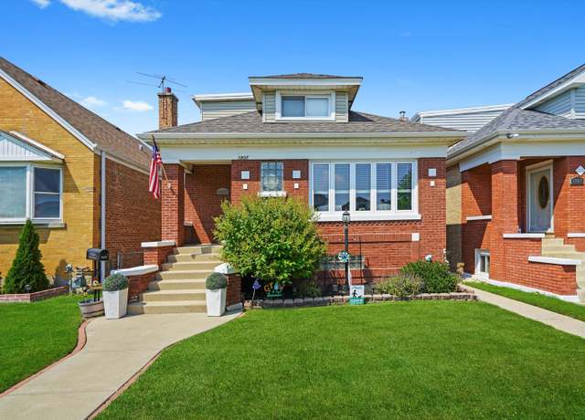 Property at 5832 W Melrose St, Chicago, IL 60634, 5 beds, 3 baths