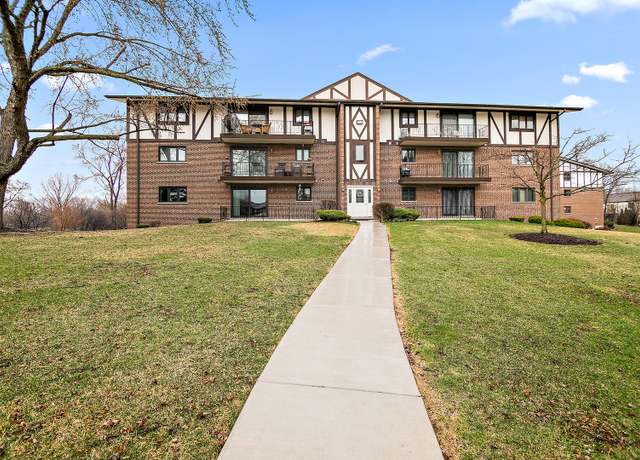 Property at 11030 S Theresa Cir Unit 1A, Palos Hills, IL 60465, 2 beds, 2 baths