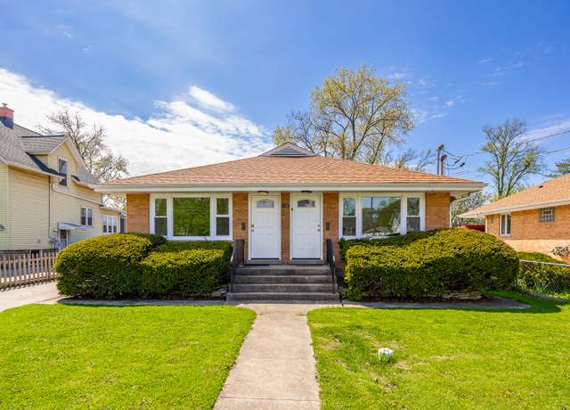 Property at 126 Westmore Meyers Rd, Lombard, IL 60148, 2 beds, 2 baths