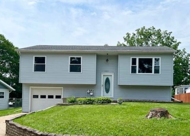 Property at 320 Prospect St, Dixon, IL 61021, 3 beds, 1.5 baths