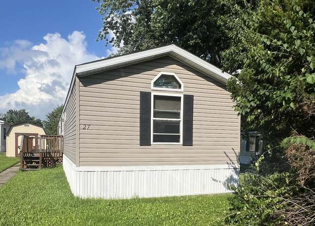 Property at 27 Aspen St, Minooka, IL 60447, 3 beds, 2 baths