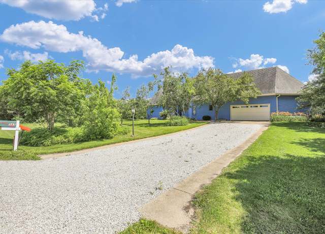 Property at 585 CR 1800 N, Champaign, IL 61822, 4 beds, 4.5 baths