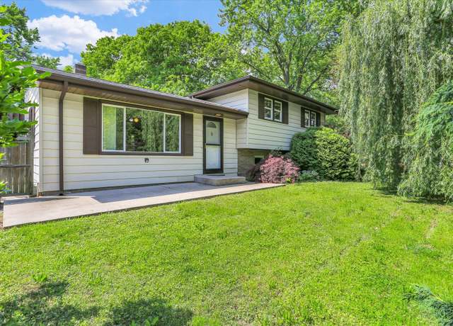 Property at 2705 E Main St, Urbana, IL 61802, 4 beds, 2.5 baths