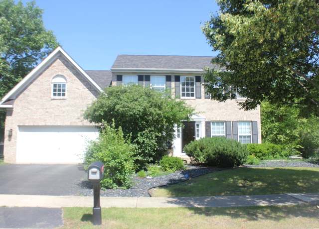 Property at 700 N Sparkle Ct, Oswego, IL 60543, 5 beds, 3.5 baths