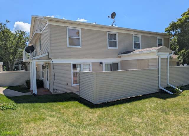 Property at 604 Kiwanis Ct #3, Freeport, IL 61032, 2 beds, 1.5 baths